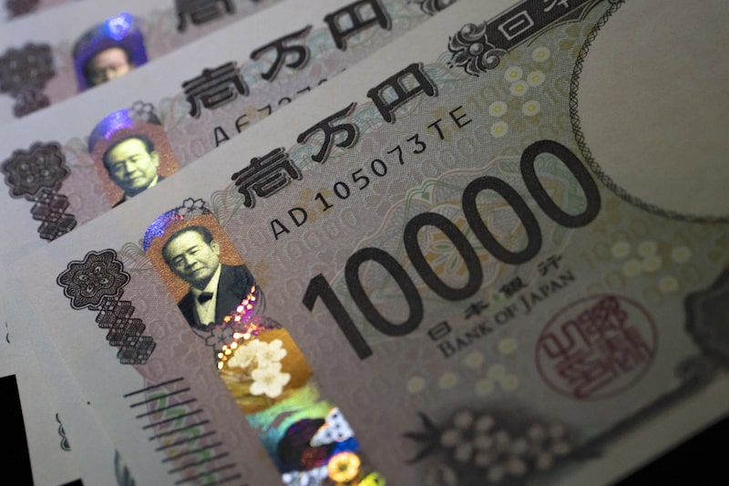 Yen Banknotes as Japanese Currency Slumps Further Yen Banknotes as Japanese Currency Slumps Further