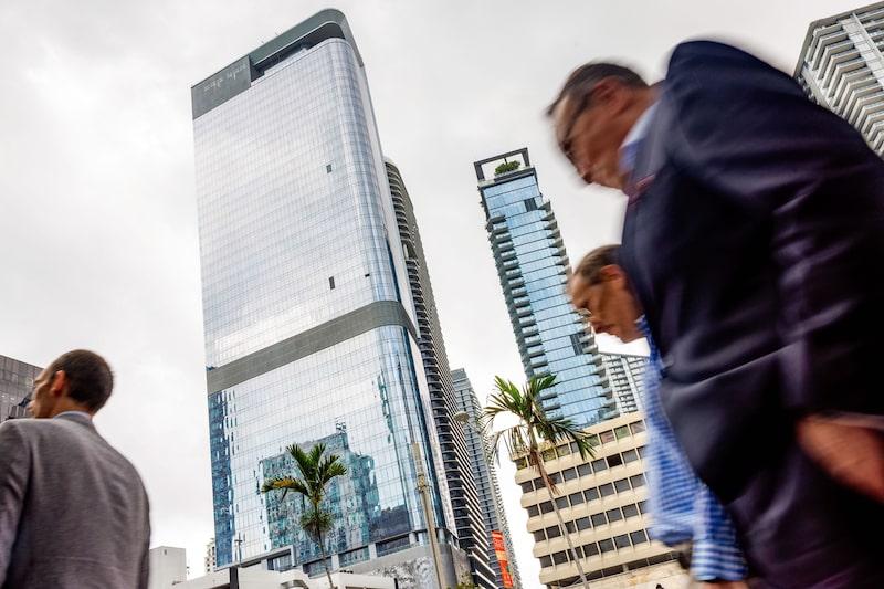 Banco seria vizinho da Citadel, da Microsoft e da Thoma Bravo, mas espaço com cerca de 2.415 metros quadrados no 830 Brickell Plaza nunca foi ocupado Banco seria vizinho da Citadel, da Microsoft e da Thoma Bravo, mas espaço com cerca de 2.415 metros quadrados no 830 Brickell Plaza nunca foi ocupado