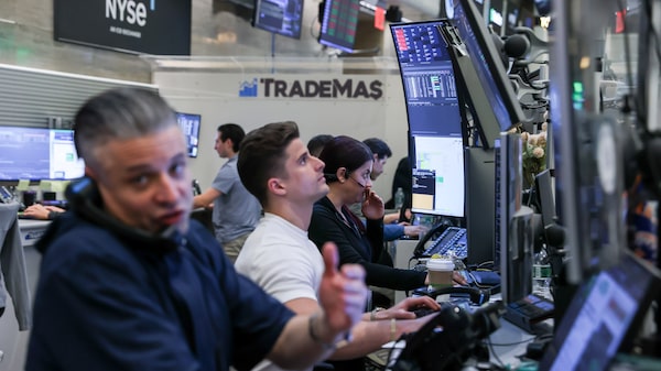 Nasdaq sufre su peor caída desde abril de 2025 y el oro se desploma por temores a nuevas alzas de tasas Nasdaq sufre su peor caída desde abril de 2025 y el oro se desploma por temores a nuevas alzas de tasas