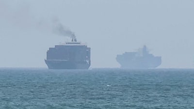 EE.UU. e Irán intensifican sus ataques mientras crece la tensión en Ormuz EE.UU. e Irán intensifican sus ataques mientras crece la tensión en Ormuz