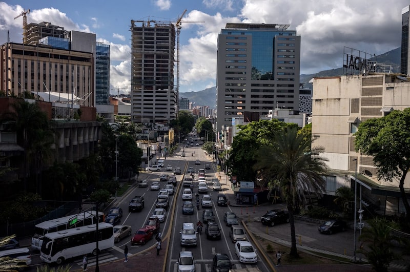 Una vista del tráfico en Caracas, Venezuela, el jueves 27 de noviembre de 2025. Una vista del tráfico en Caracas, Venezuela, el jueves 27 de noviembre de 2025.