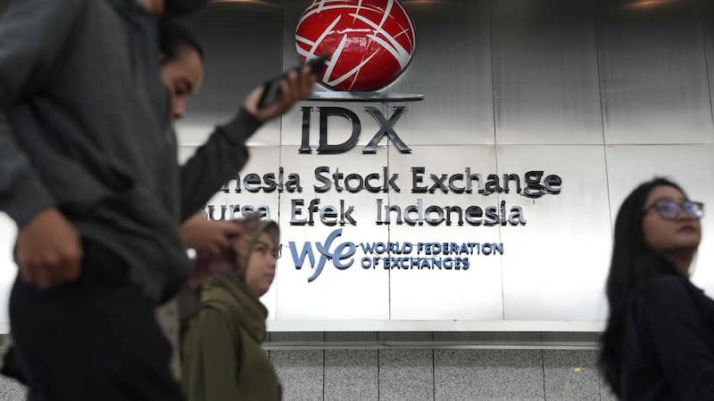 Ações da Indonésia registram a maior queda em 28 anos após alerta de rebaixamento da MSCI Ações da Indonésia registram a maior queda em 28 anos após alerta de rebaixamento da MSCI