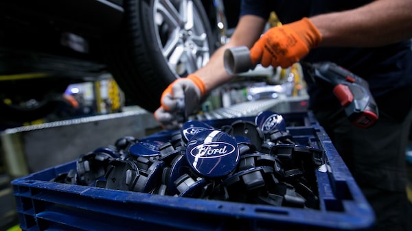 Como a Ford encontrou na IA uma saída para reduzir perdas com carros elétricos Como a Ford encontrou na IA uma saída para reduzir perdas com carros elétricos
