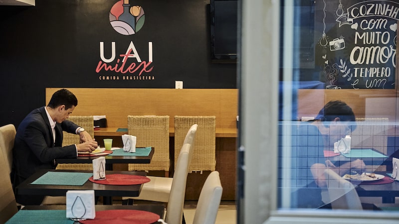 Cada vez más trabajadores en Brasil optan por llevar su almuerzo desde casa ante la inflación Cada vez más trabajadores en Brasil optan por llevar su almuerzo desde casa ante la inflación