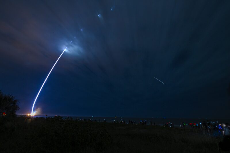 Empresa de voos espaciais surpreendeu esta semana ao lançar um foguete em órbita em sua primeira tentativa Empresa de voos espaciais surpreendeu esta semana ao lançar um foguete em órbita em sua primeira tentativa