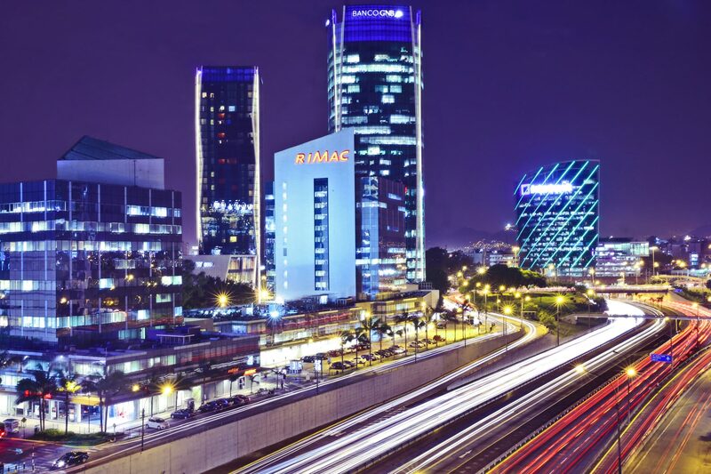 Los emisores de Perú enfrentan riesgos moderados, de acuerdo con cinco informes publicados hoy por Moody's Investors Service. Los emisores de Perú enfrentan riesgos moderados, de acuerdo con cinco informes publicados hoy por Moody's Investors Service.