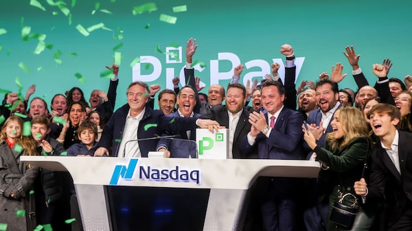 Família Batista reorganiza J&F em plano para melhorar acesso ao mercado de dívida Família Batista reorganiza J&F em plano para melhorar acesso ao mercado de dívida