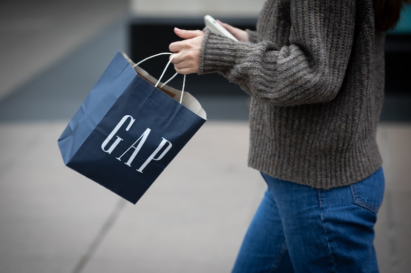 Las ventas de Gap superan las previsiones gracias a las colaboraciones con famosos Las ventas de Gap superan las previsiones gracias a las colaboraciones con famosos