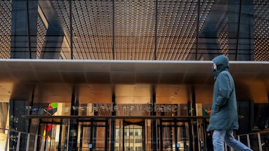 JPMorgan presiona a sus banqueros para cerrar la brecha en M&A frente a sus rivales JPMorgan presiona a sus banqueros para cerrar la brecha en M&A frente a sus rivales