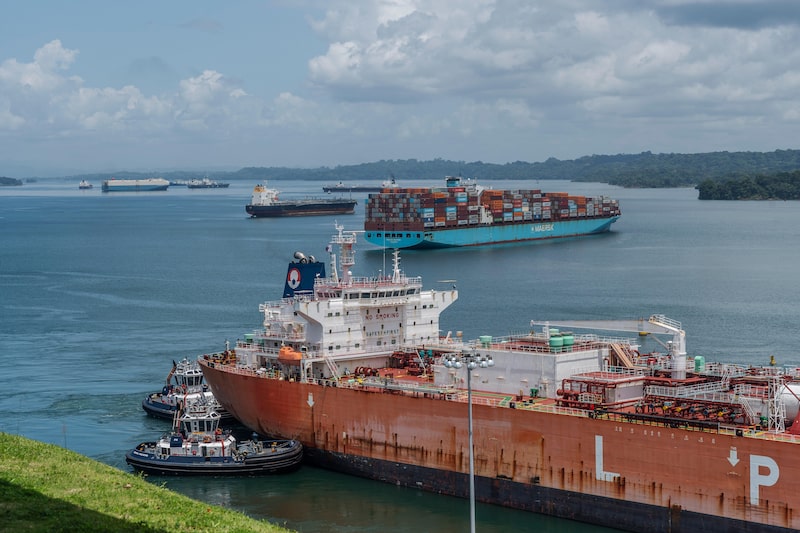 Panama Canal Cuts Draft Level from July Due to El Niño Panama Canal Cuts Draft Level from July Due to El Niño