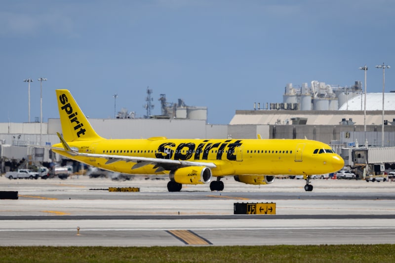 Un avión de Spirit Airlines en el Aeropuerto Internacional de Fort Lauderdale-Hollywood en Fort Lauderdale, Florida. Fotógrafa: Eva Marie Uzcategui/Bloomberg. Un avión de Spirit Airlines en el Aeropuerto Internacional de Fort Lauderdale-Hollywood en Fort Lauderdale, Florida. Fotógrafa: Eva Marie Uzcategui/Bloomberg.