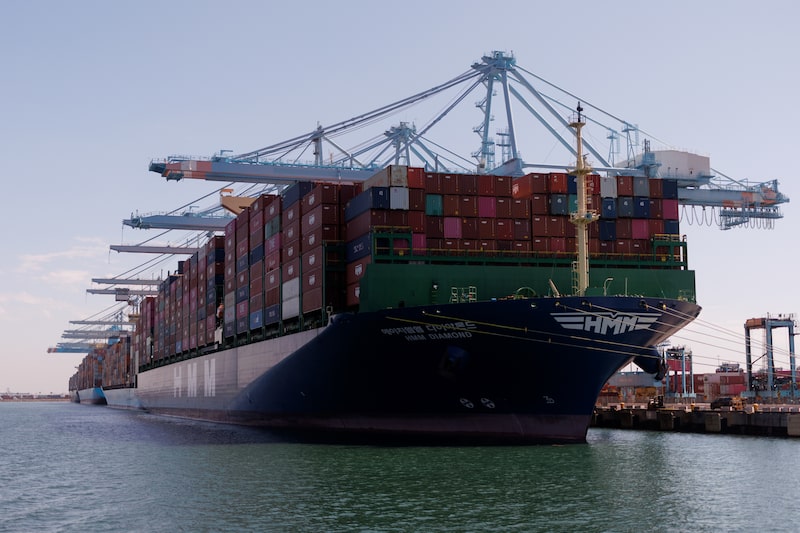 El crecimiento global enfrenta riesgos de sostenibilidad hacia 2026, alerta agencia de la ONU. El crecimiento global enfrenta riesgos de sostenibilidad hacia 2026, alerta agencia de la ONU.