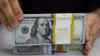 Dólar ameniza ganhos e Ibovespa vira para alta com exterior positivo Dólar ameniza ganhos e Ibovespa vira para alta com exterior positivo