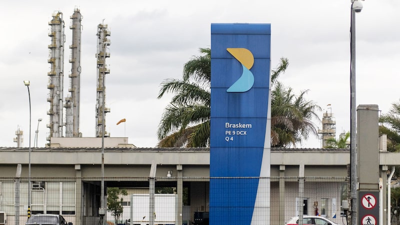Braskem chega a acordo com credores para reestruturar US$ 10 bi em dívidas, dizem fontes Braskem chega a acordo com credores para reestruturar US$ 10 bi em dívidas, dizem fontes