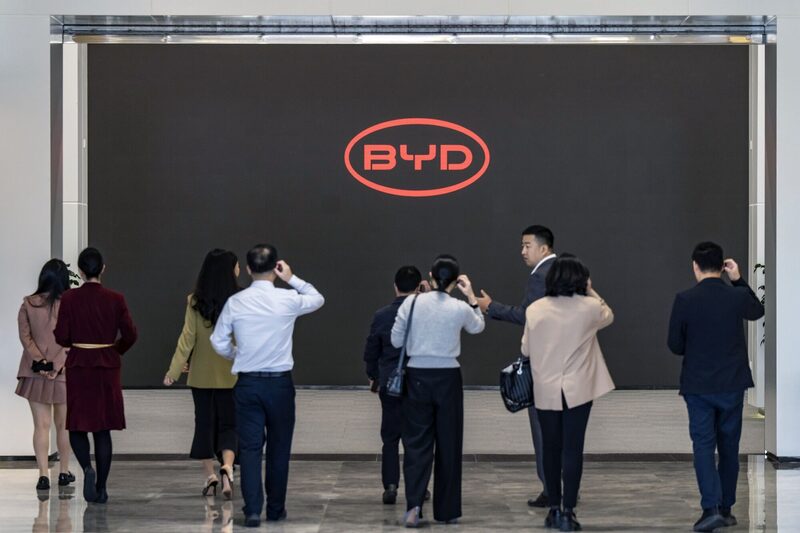 El fabricante de automóviles no especificó si los nuevos SUV son híbridos o autos eléctricos puros. El fabricante de automóviles no especificó si los nuevos SUV son híbridos o autos eléctricos puros.