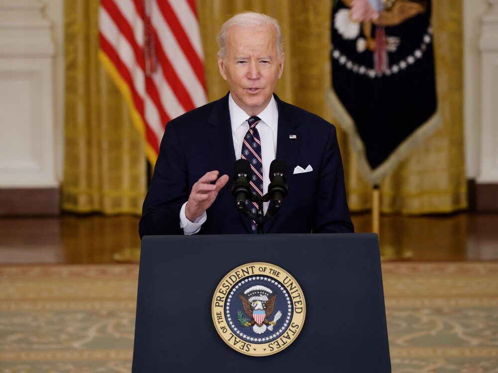 El presidente de Estados Unidos, Joe Biden, habla sobre Rusia y Ucrania en la Sala Este de la Casa Blanca en Washington, D.C., Estados Unidos, el martes 22 de febrero de 2022. Biden aborda la situación en Ucrania, donde se espera que Estados Unidos anuncie nuevas sanciones después de que la Unión Europea y el Reino Unido establecieran un conjunto inicial de sanciones dirigidas a Moscú. El presidente de Estados Unidos, Joe Biden, habla sobre Rusia y Ucrania en la Sala Este de la Casa Blanca en Washington, D.C., Estados Unidos, el martes 22 de febrero de 2022. Biden aborda la situación en Ucrania, donde se espera que Estados Unidos anuncie nuevas sanciones después de que la Unión Europea y el Reino Unido establecieran un conjunto inicial de sanciones dirigidas a Moscú.