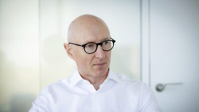 Pressão de concorrentes do Wegovy e queda de ações levam Novo Nordisk a demitir CEO Pressão de concorrentes do Wegovy e queda de ações levam Novo Nordisk a demitir CEO