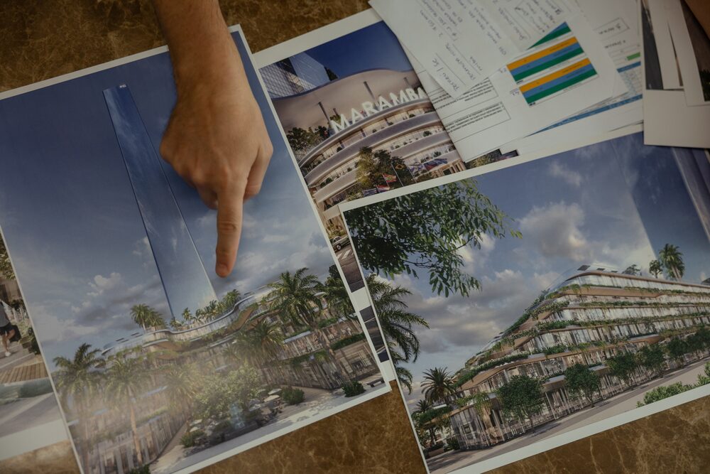 Jean Graciola, da FG Empreendimentos, mostra alguns projetos para Balneário Camboriú Jean Graciola, da FG Empreendimentos, mostra alguns projetos para Balneário Camboriú