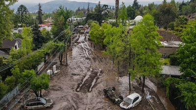 Chile activa alertas por tormentas y granizo en la capital tras recientes deslizamientos Chile activa alertas por tormentas y granizo en la capital tras recientes deslizamientos