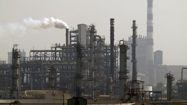 Traders de petróleo advierten que guerra con Irán podría desatar una recesión global Traders de petróleo advierten que guerra con Irán podría desatar una recesión global