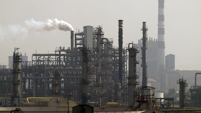 Traders de petróleo advierten que guerra con Irán podría desatar una recesión global Traders de petróleo advierten que guerra con Irán podría desatar una recesión global