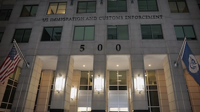 Trump nomina a un funcionario de Oklahoma como director del ICE Trump nomina a un funcionario de Oklahoma como director del ICE