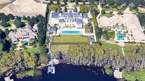 Imóveis e obras de arte de Vorcaro na Flórida entram na mira de autoridades do Brasil Imóveis e obras de arte de Vorcaro na Flórida entram na mira de autoridades do Brasil