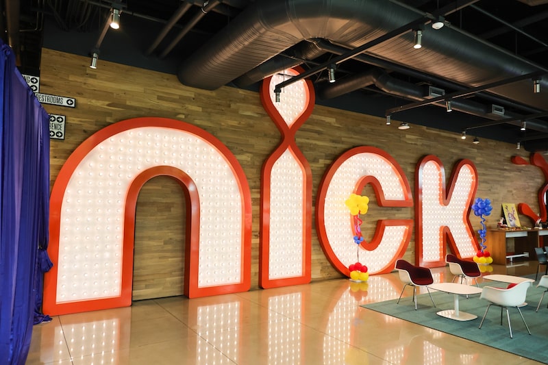 União entre Paramount e Warner Bros preocupa reguladores por combinar Nickelodeon e Cartoon Network sob o mesmo grupo. União entre Paramount e Warner Bros preocupa reguladores por combinar Nickelodeon e Cartoon Network sob o mesmo grupo.