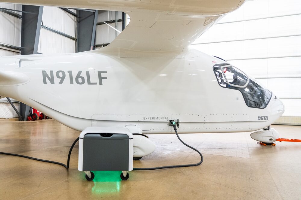 Beta desenvolve sistema de carregamento para aeronave vendida para Líder Aviação Beta desenvolve sistema de carregamento para aeronave vendida para Líder Aviação