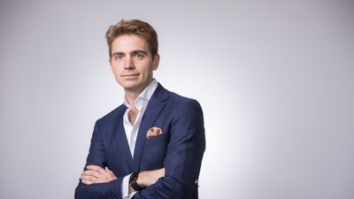 Ex-executivos do SoftBank investem em novo venture capital do fundador da Ualá Ex-executivos do SoftBank investem em novo venture capital do fundador da Ualá