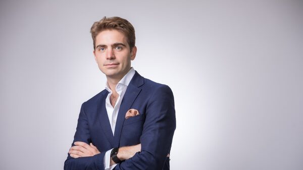 Ex-executivos do SoftBank investem em novo venture capital do fundador da Ualá Ex-executivos do SoftBank investem em novo venture capital do fundador da Ualá