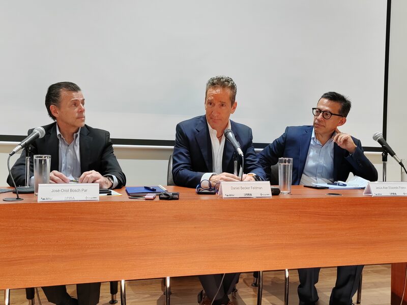 Conferencia de prensa por la colocación de un bono verde de Mifel en la Bolsa Mexicana de Valores. Conferencia de prensa por la colocación de un bono verde de Mifel en la Bolsa Mexicana de Valores.