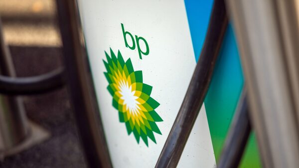 Empresarios gasolineros abandonan marcas de BP y Total para regresar a Pemex Empresarios gasolineros abandonan marcas de BP y Total para regresar a Pemex