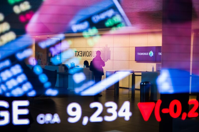 Quedas nas ações da Apple (AAPL), Microsoft (MSFT) e Amazon (AMZN) pesam no Nasdaq e no S&P 500 Quedas nas ações da Apple (AAPL), Microsoft (MSFT) e Amazon (AMZN) pesam no Nasdaq e no S&P 500