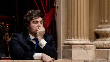 Fim da euforia com Milei? Argentina fica de fora de alta de ações da América Latina Fim da euforia com Milei? Argentina fica de fora de alta de ações da América Latina