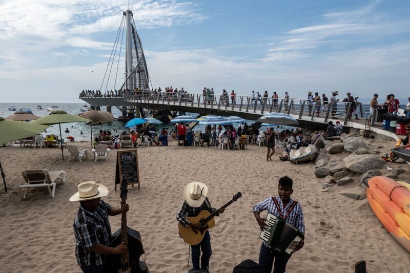 Turismo trará US$ 35,185 bilhões em receitas para o México em 2022, informou a Secretaria de Turismo do país Turismo trará US$ 35,185 bilhões em receitas para o México em 2022, informou a Secretaria de Turismo do país