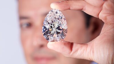 Um ‘ovo’ de US$ 30 milhões: Christie’s leiloa diamante exclusivo de 228 quilates Um ‘ovo’ de US$ 30 milhões: Christie’s leiloa diamante exclusivo de 228 quilates