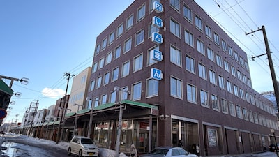 Falta crédito y clientes: la crisis demográfica golpea a este banco rural en Japón Falta crédito y clientes: la crisis demográfica golpea a este banco rural en Japón