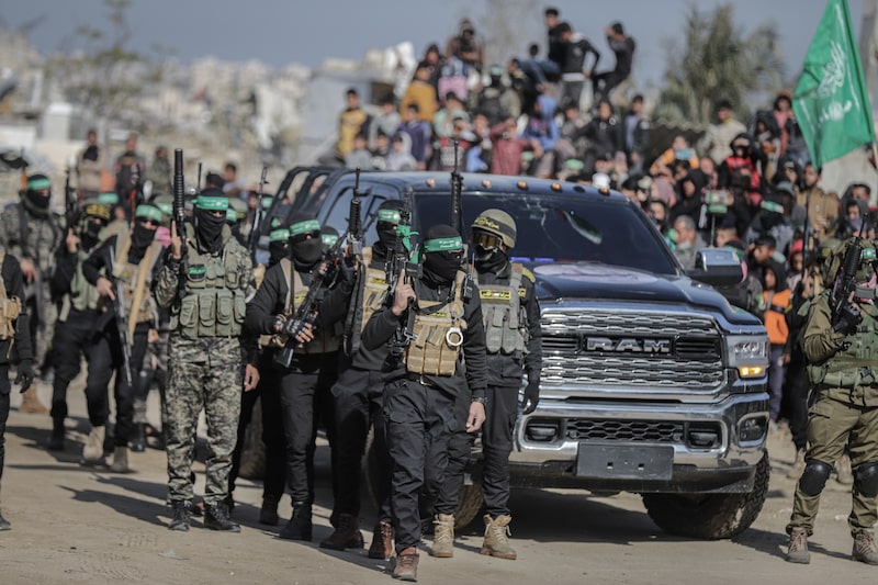 El presidente Trump advierte a Hamás del “infierno que pagará” si no libera a los rehenes. El presidente Trump advierte a Hamás del “infierno que pagará” si no libera a los rehenes.