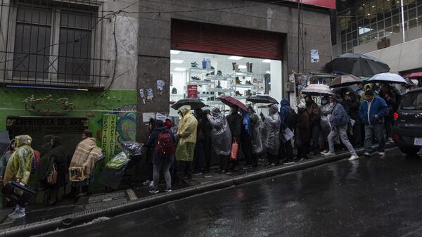 Por qué hay caos financiero en Bolivia, según este economista del IIF Por qué hay caos financiero en Bolivia, según este economista del IIF