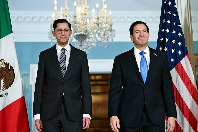 El secretario de Estado de EE.UU., Marco Rubio, y el canciller de México, Roberto Velasco, aparecen brevemente ante la prensa durante su reunión en el Departamento de Estado, en Washington D.C., el 26 de agosto de 2026. El secretario de Estado de EE.UU., Marco Rubio, y el canciller de México, Roberto Velasco, aparecen brevemente ante la prensa durante su reunión en el Departamento de Estado, en Washington D.C., el 26 de agosto de 2026.