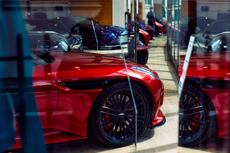 Vehículos de Aston Martin. Vehículos de Aston Martin.