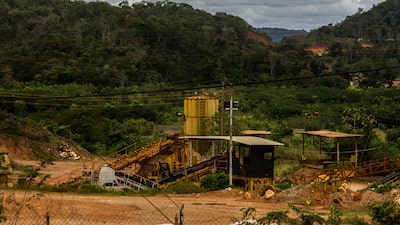 Venezuela negocia con el equipo de Trump un acuerdo para exportar oro, según Axios Venezuela negocia con el equipo de Trump un acuerdo para exportar oro, según Axios