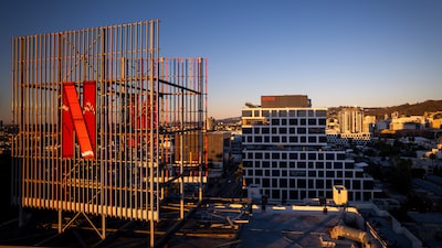 Netflix cae ante dudas sobre su multimillonaria compra de Warner Bros. Netflix cae ante dudas sobre su multimillonaria compra de Warner Bros.