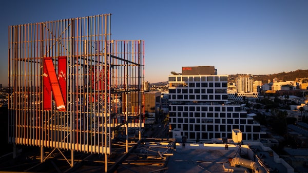 Netflix cae ante dudas sobre su multimillonaria compra de Warner Bros. Netflix cae ante dudas sobre su multimillonaria compra de Warner Bros.