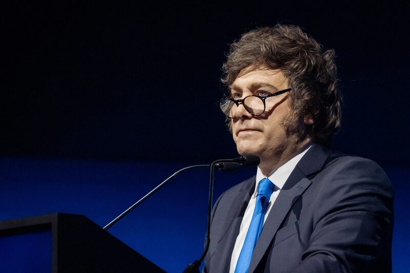 La aprobación de Milei crece tras su victoria en las elecciones legislativas. La aprobación de Milei crece tras su victoria en las elecciones legislativas.