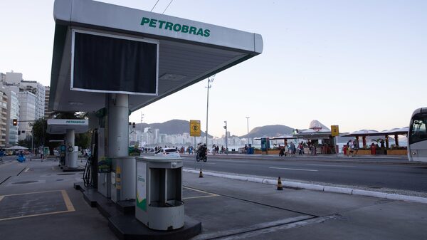 Lula tiene grandes planes para Petrobras, contrarios al impulso de privatización Lula tiene grandes planes para Petrobras, contrarios al impulso de privatización