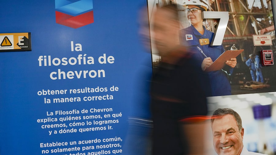 Donald Trump redefine el mercado petrolero mundial y Exxon y Chevron buscan protagonismo Donald Trump redefine el mercado petrolero mundial y Exxon y Chevron buscan protagonismo