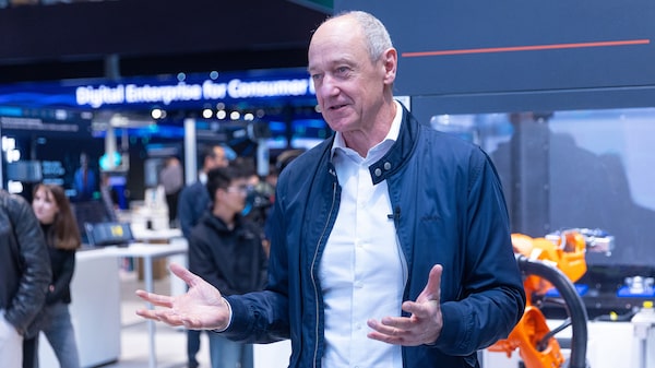 CEO da Siemens alerta que regras de IA da União Europeia podem travar investimentos CEO da Siemens alerta que regras de IA da União Europeia podem travar investimentos