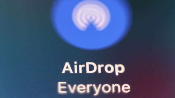 Teléfonos de Samsung ya pueden compartir con los iPhones mediante el protocolo AirDrop de Apple Teléfonos de Samsung ya pueden compartir con los iPhones mediante el protocolo AirDrop de Apple